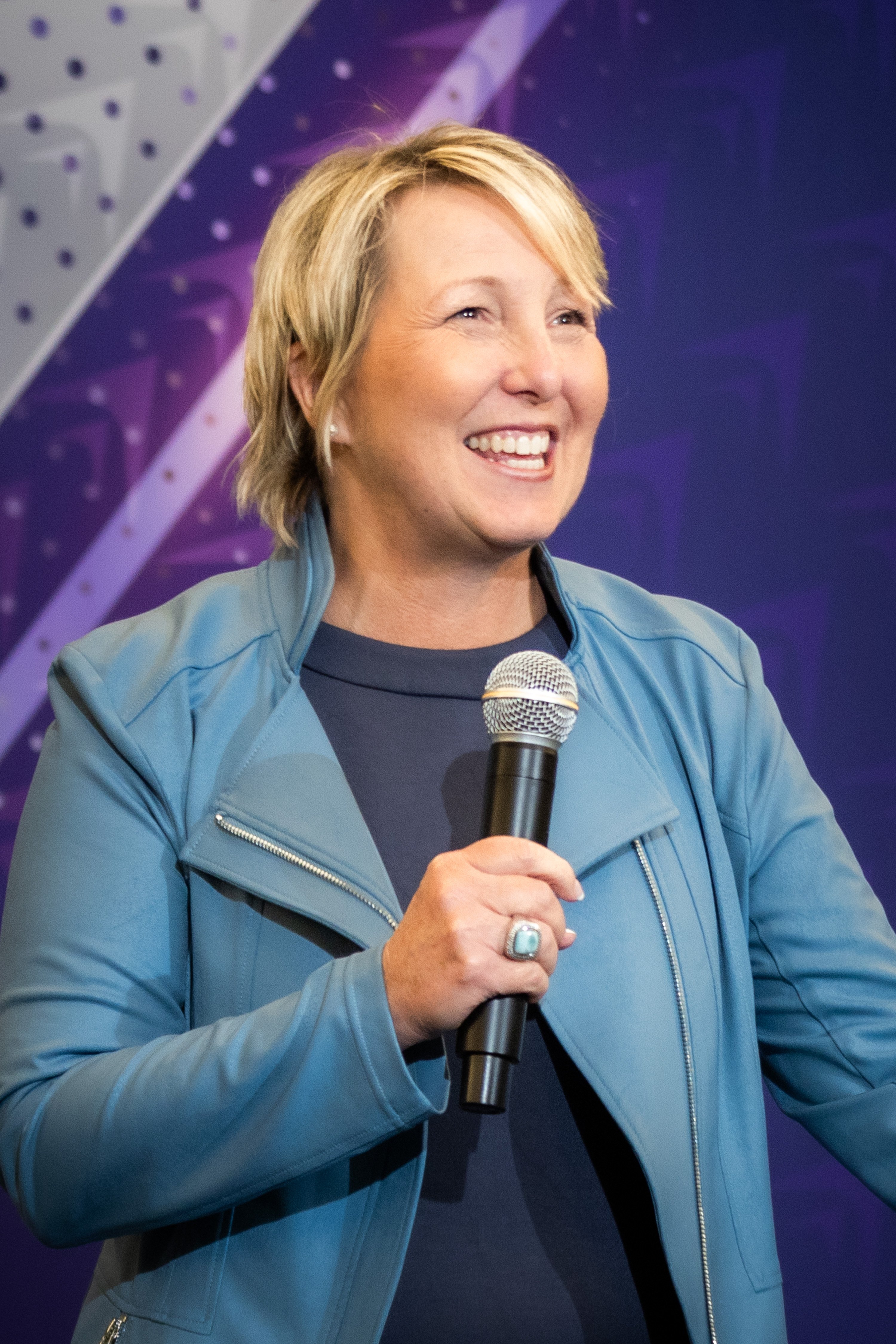 Vicky Lyle Headshots 2